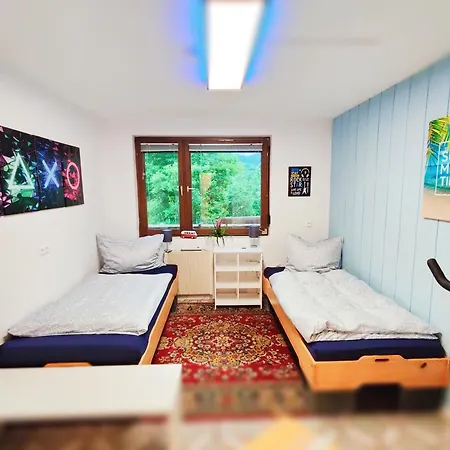 Wellness- Hottub & Sauna- Pet Friendly- Hiking Lejlighed *