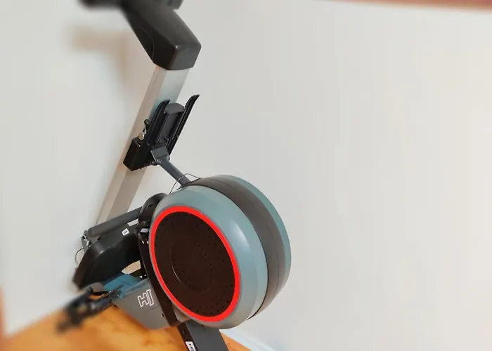 Wellness- Hottub & Sauna- Pet Friendly- Hiking *