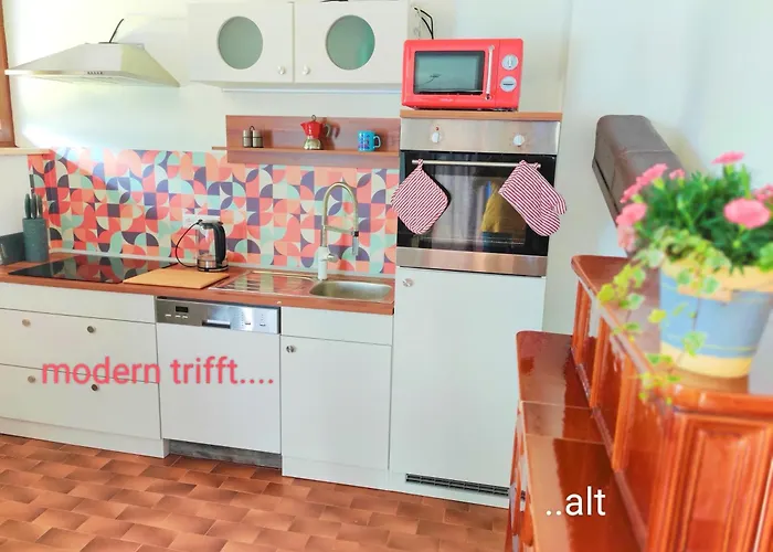 Wellness- Hottub & Sauna- Pet Friendly- Hiking *